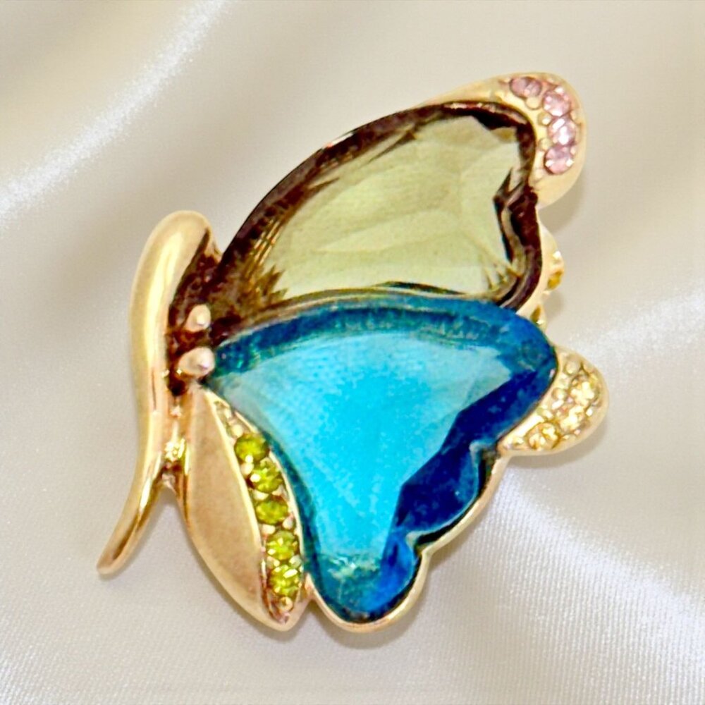 Vintage Monet Stylized Gold Tone Butterfly Faceted Glass/Rhinestones Brooch